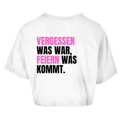 FEIERN WAS KOMMT - OVERSIZED CROP SHIRT